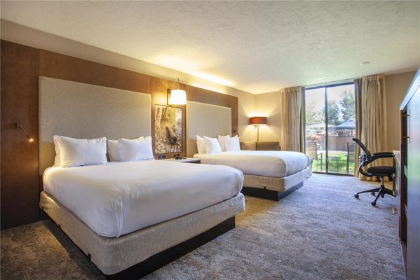 The Riverside Hotel by null