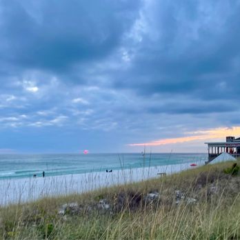 Pompano Joe's - Seafood Near Me - Destin, Florida