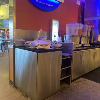 Café Zupas - Dirty dishes everywhere - Soup Near Me - Phoenix, Arizona Café Zupas - Dirty dishes everywhere - Soup Near Me - Phoenix, Arizona