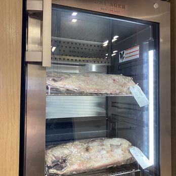 Salted Edge - Dry aged beef - Steakhouses Near Me - Waterloo, Nebraska Salted Edge - Dry aged beef - Steakhouses Near Me - Waterloo, Nebraska