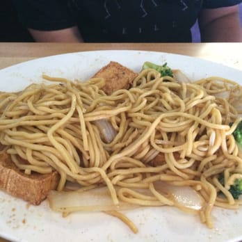Pho Le - Vegetarian lo mien - Vietnamese Near Me - Jacksonville, North Carolina