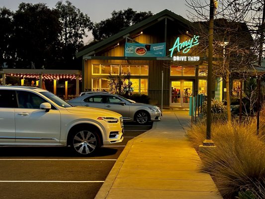 Amy’s Drive Thru by null