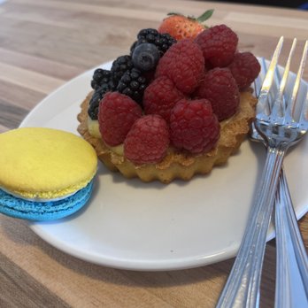 Mille - Fruit tartar and Ukraine macaroon - French Near Me - Santa Fe, New Mexico
