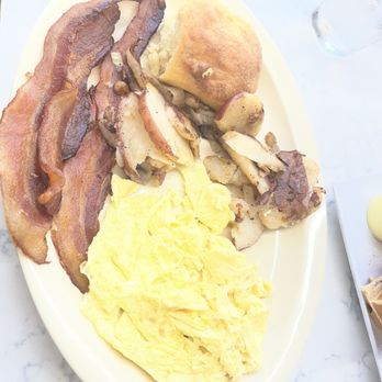 Belle's Kitchen - Country breakfast - American Near Me - Houston, Texas Belle's Kitchen - Country breakfast - American Near Me - Houston, Texas