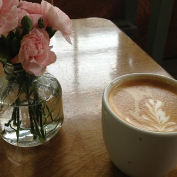 Bridgeport Coffee - A simple latte - Coffee & Tea Near Me - Chicago, Illinois
