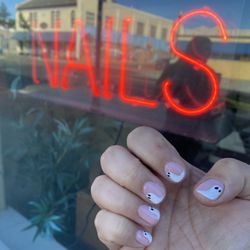 Ghost nails