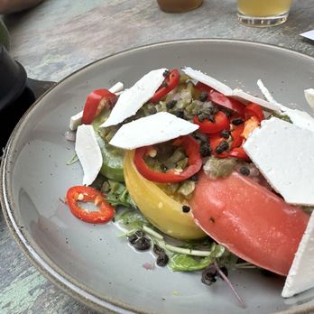 Oro by Nixta - Heirloom tomato salad - Mexican Near Me - Minneapolis, Minnesota Oro by Nixta - Heirloom tomato salad - Mexican Near Me - Minneapolis, Minnesota