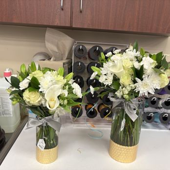 Blooms and Balloons - Floral Designers Near Me