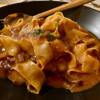 Dos Besos - Oxtail pasta - Spanish Near Me - Pasadena, California