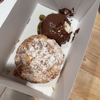 The French Workshop - The apple crumb and crunch - Coffee & Tea Near Me - Plainview, New York The French Workshop - The apple crumb and crunch - Coffee & Tea Near Me - Plainview, New York