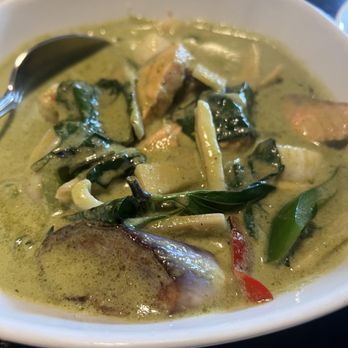 Sing Tong Thai Cuisine - Bland curry - Thai Near Me - Renton, Washington