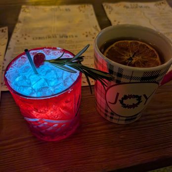 Bar Mash - White Christmas and Mulled Mead cider - Bars Near Me - Charleston, South Carolina