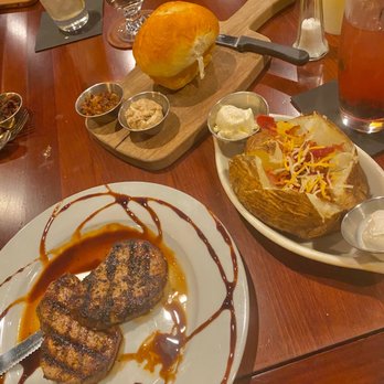 Finn’s - The spread! Baked potato, amazing bread & steak - Steakhouses Near Me - Joplin, Missouri Finn’s - The spread! Baked potato, amazing bread & steak - Steakhouses Near Me - Joplin, Missouri