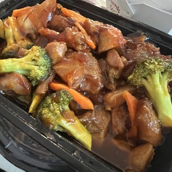 China Wok - C17. Bourbon Chicken - Chinese Near Me - Lemoyne, Pennsylvania