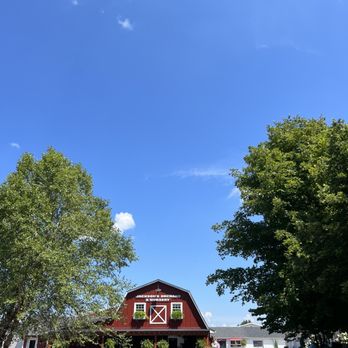 Jackson's Orchard & Nursery - Barn - Nurseries & Gardening Near Me - Bowling Green, Kentucky