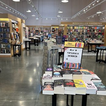 Barnes & Noble - Tustin - Clean and well organized. - Bookstores Near Me - Tustin, California Barnes & Noble - Tustin - Clean and well organized. - Bookstores Near Me - Tustin, California