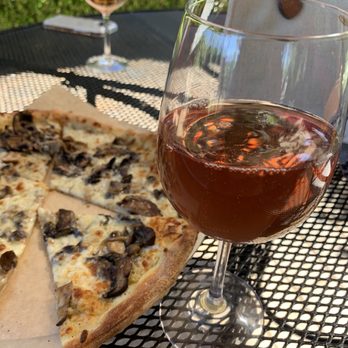 Scribner Bend Vineyards - Sloughhouse pizza - Venues & Event Spaces Near Me - Sacramento, California