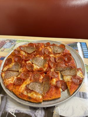 Rubinos Pizza by null