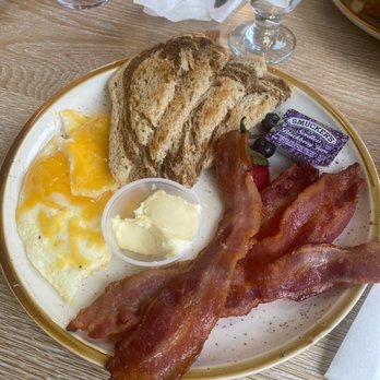 Second Draft - Combo breakfast - New American Near Me - Staunton, Virginia