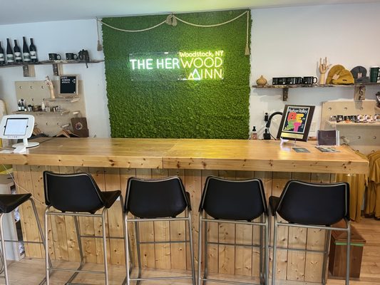 The Herwood Inn by null