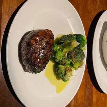 Stoney River - Center Cut Filet Mignon with Broccoli - Steakhouses Near Me - Chapel Hill, North Carolina Stoney River - Center Cut Filet Mignon with Broccoli - Steakhouses Near Me - Chapel Hill, North Carolina