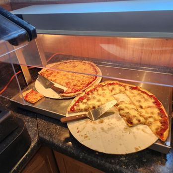 Vince's Pizza - Pizzas - Pizza Near Me - Chicago, Illinois