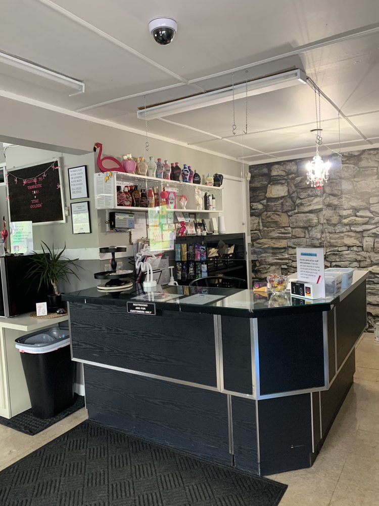 TANFASTIC TANNING SALON Updated October 2024 246 S Erie Hwy