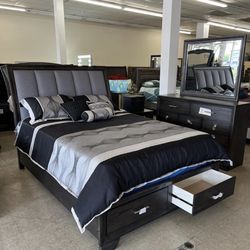 Jr Furniture - Modern/Rustic Queen Bedroom set with drawers on footboard