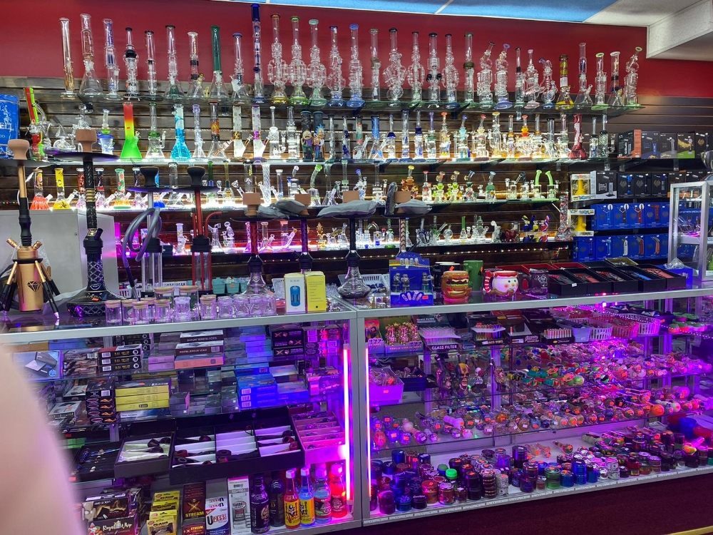 A & B TOBACCO & VAPE Updated October 2024 16 Photos 7419 Market