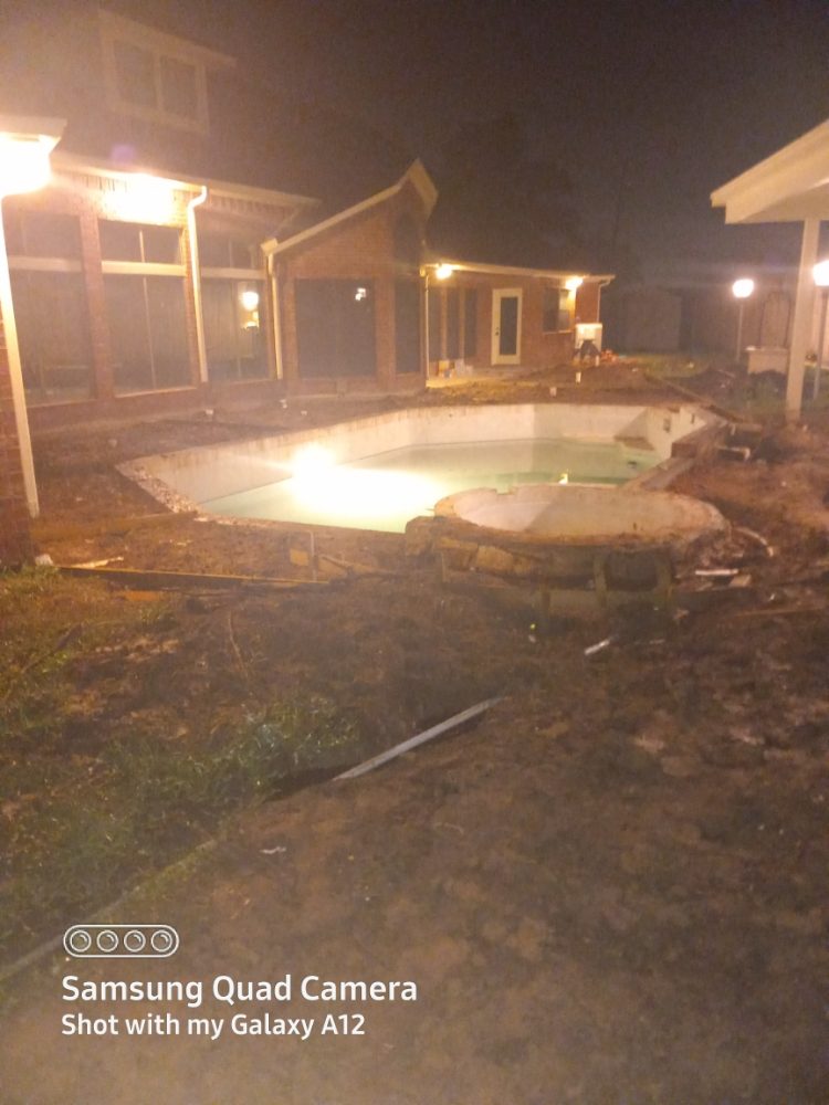 Slide of R&J Perez General Contractors