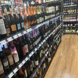 Broadway Wine & Liqour - Sparkling wine
