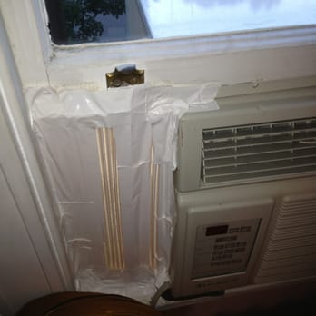 Pomegranate Inn - Poor way to seal AC unit. - Hotels Near Me - Portland, Maine