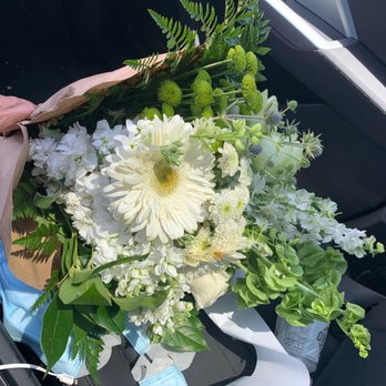 La Belle Orange Blossom Florist - Loose flowers curated by Alex by request! Gorgeous. - Florists Near Me - Orange, California