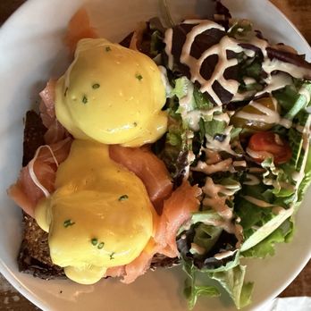 Couleur Café - Eggs Benedict - French Near Me - Brooklyn, New York Couleur Café - Eggs Benedict - French Near Me - Brooklyn, New York