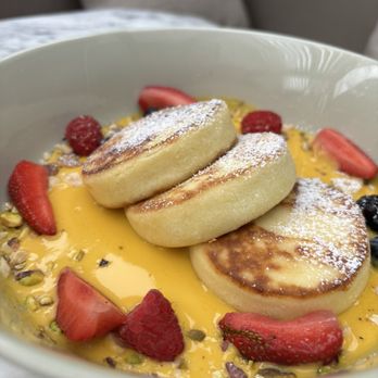 Mood - Syrniki with mango custard - Breakfast & Brunch Near Me - Los Angeles, California Mood - Syrniki with mango custard - Breakfast & Brunch Near Me - Los Angeles, California