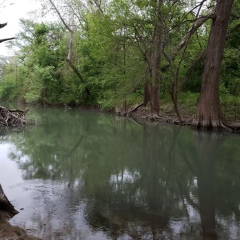 Alamo River RV Park & Campground - Medina rive - Campgrounds Near Me - Von Ormy, Texas