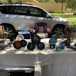 Buffalo Gap Flea Market - Glenda's crafts for sale