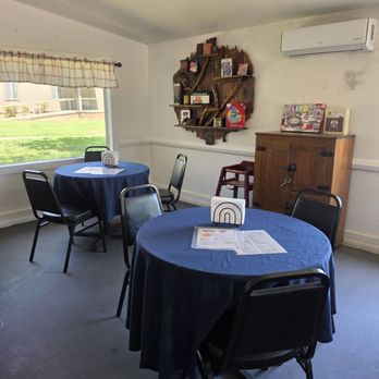 Lakeside Cafe - Dinning room - Breakfast & Brunch Near Me - Redlands, California Lakeside Cafe - Dinning room - Breakfast & Brunch Near Me - Redlands, California