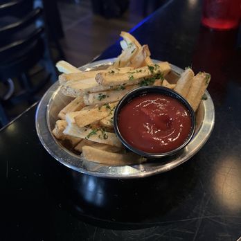 3 Stone Merchant - Fries - Gastropubs Near Me - Greensburg, Pennsylvania 3 Stone Merchant - Fries - Gastropubs Near Me - Greensburg, Pennsylvania