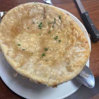 Carsons Tavern - Chicken pot pie - American Near Me - Stuart, Florida