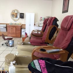 Nail & Spa One - 6 Pedi chairs