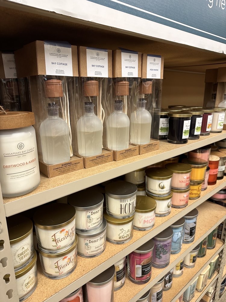 YANKEE CANDLE COMPANY Updated May 2024 10 Photos & 10 Reviews