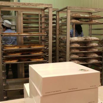 Delicious Orchards - Bakery items baked fresh in premises - Fruits & Veggies Near Me - Colts Neck, New Jersey