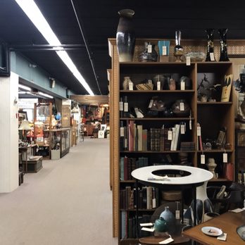 Olde Timers Antique Center - Soooooo much to look at!! - Antiques Near Me - Sandwich, Illinois