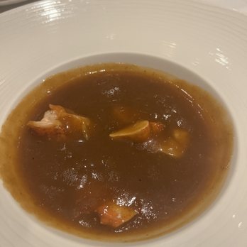 Le Continental - Lobster bisque - French Near Me - Quebec City, Quebec Le Continental - Lobster bisque - French Near Me - Quebec City, Quebec