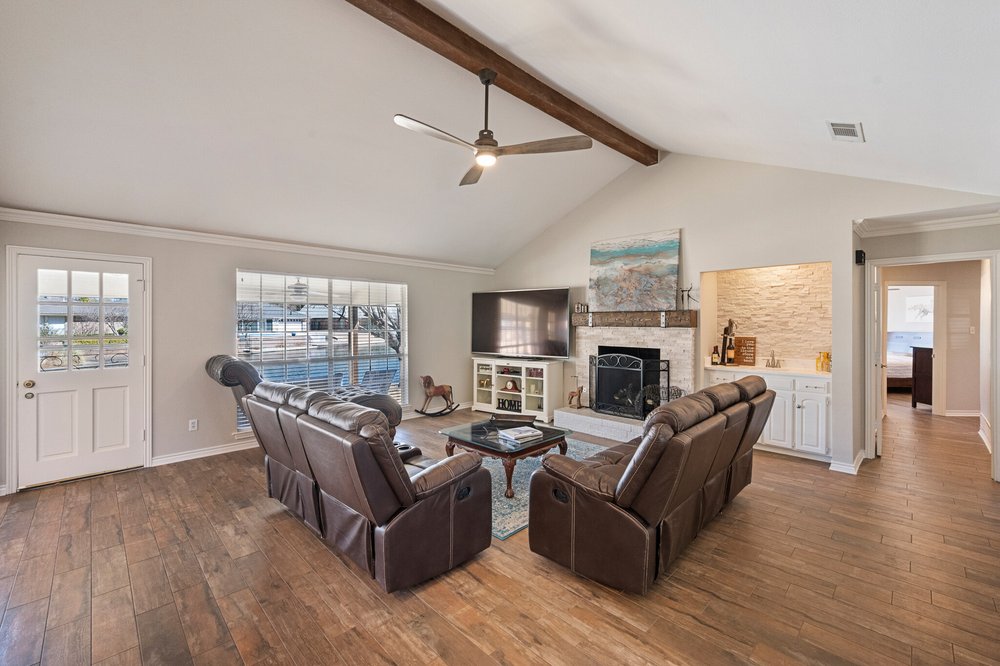 Slide of D Bassett Roofing & Renovation