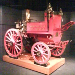 Carrickfergus Museum and Civic Centre - 1908 Fire Engine...nee naw, nee naw