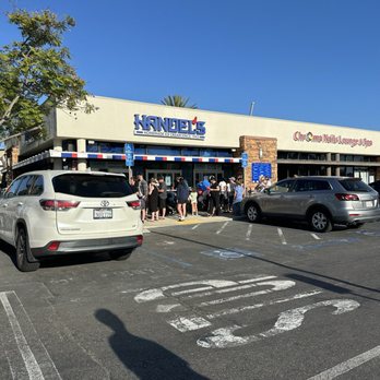 Handel's - Plenty of parking in this shopping lot - Ice Cream & Frozen Yogurt Near Me - San Diego, California Handel's - Plenty of parking in this shopping lot - Ice Cream & Frozen Yogurt Near Me - San Diego, California