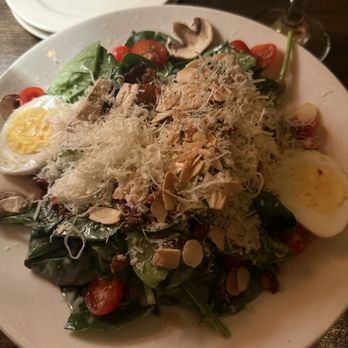 Emory's On Silver Lake - Spinach Salad with raw mushroom - Steakhouses Near Me - Everett, Washington