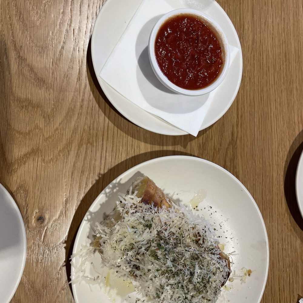 Roma Table - Bread loaf - Italian Near Me - Sevierville, Tennessee Roma Table - Bread loaf - Italian Near Me - Sevierville, Tennessee